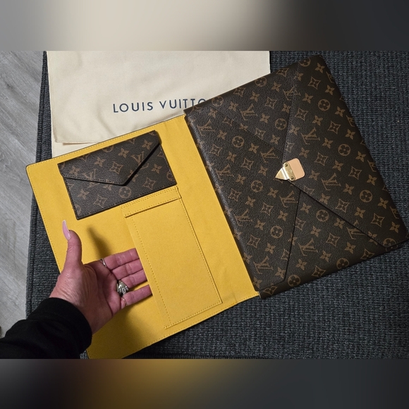 New Mark Folder - Picture 7 of 11